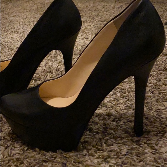 Jessica Simpson Heels - Picture 3 of 5